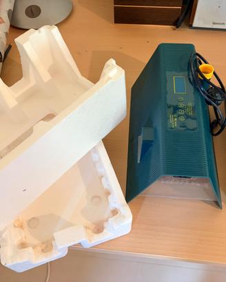 Incubatrice,luce speratrice e chioccia artificiale