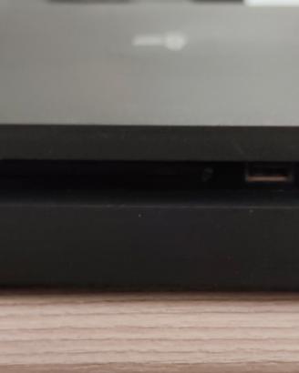 ps4 slim 500gb con lotto di giochi 