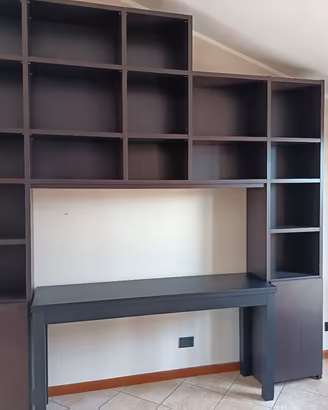 Libreria nera possibilità aggiunta tavolo consolle