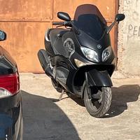 Yamaha T Max - 2001