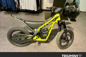 TRIUMPH TXP 16