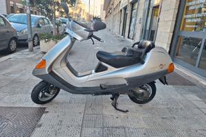 Piaggio Hexagon 150