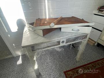 TAVOLO DA CUCINA IN MARMO ANNI 50