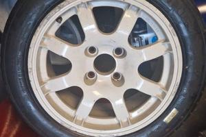 Pneumatici da competizione bagnato