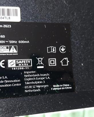 Logitech Z623 THX con subwoofer