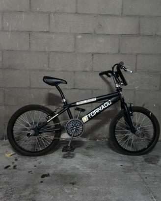 Bmx Royal Bugatti Tornado