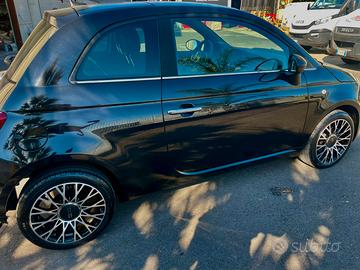 Fiat 500 hybrid benzina 2023