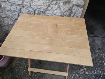 tavolo pieghevole in legno 