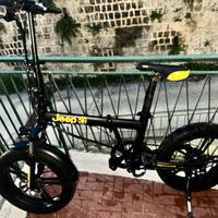 Bicicletta elettrica jeep