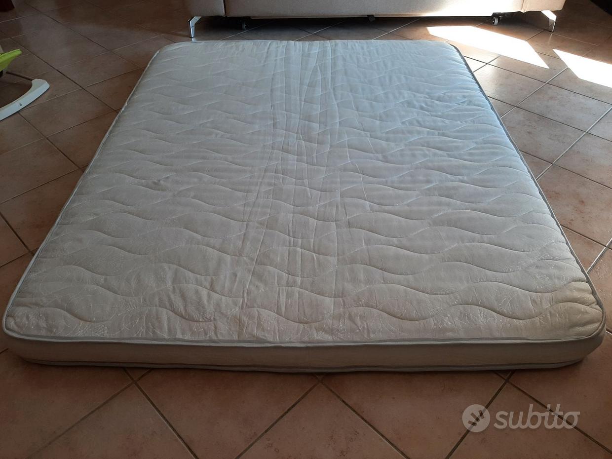 Letto 180x200 + materasso + rete a doghe - Arredamento e Casalinghi In  vendita a Bergamo