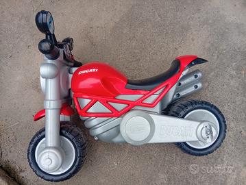 Moto Ducati Chicco cavalcabile per bambini