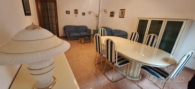 Casa indipendente con 3 appartamenti