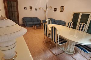 Casa indipendente con 3 appartamenti
