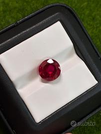 Painite rossa 6.65 ct taglio Round certificata