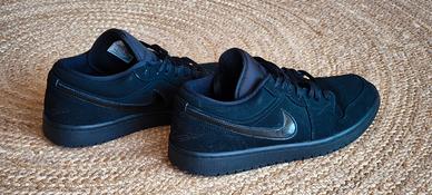 Nike Air Jordan 1 Low Triple Black