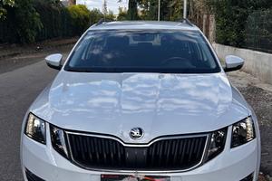 Skoda Octavia 1.6 TDI SCR 115 CV Wagon Executive