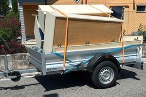 Rimorchio trasporta tutto