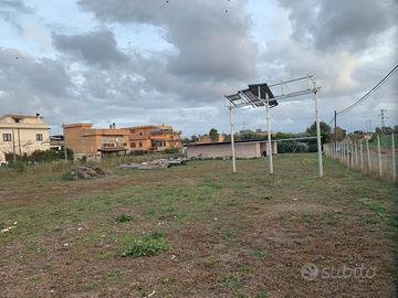 Terreno ad uso magazzino