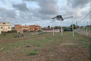 Terreno ad uso magazzino