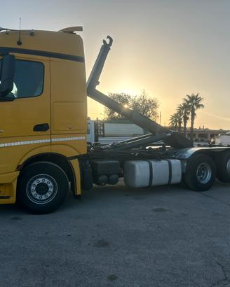 Mercedes ACTROS 2542 scarrabile, ACCETTO PERMUTE