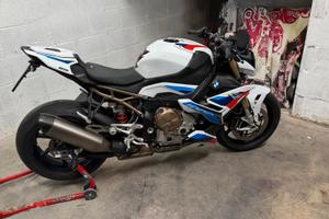 BMW s1000 r