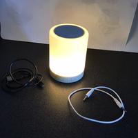 Lampada con cassa audio Bluetooth e aux