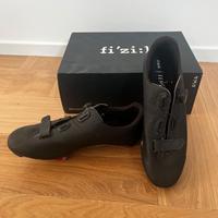 scarpa ciclismo Fizik nera 46