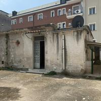 Casa indipendente con ingresso auto