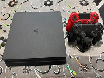 PS4 slim da 1Tb + 2joy + 6 giochi