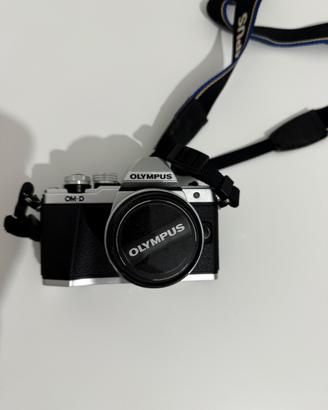 Olympus E-M10II