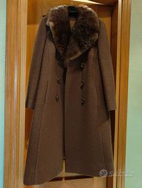 Cappotto con collo in vera pelliccia Marzotto