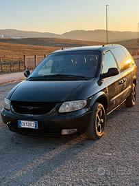 Chrysler Vojager 7 posti