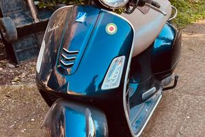 Vespa piaggio 300 i.e