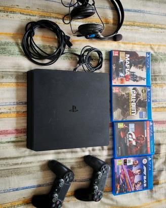 PLAYSTATION 4 da 1TB
