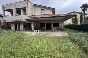 Terreno di 3000 m² a Bonate Sopra