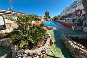 Residence con piscina a due passi dal mare