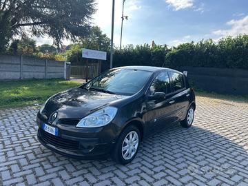 Renault Clio Storia 1.2 5 porte Confort