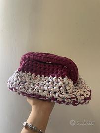Clutch bag crochet bordeaux