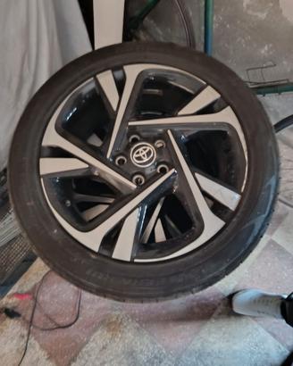 Cerchi in Lega 18" Originali Toyota C-HR (2023) +