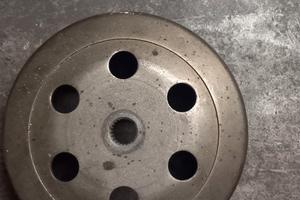 campana frizione motore piaggio 50cc 2t