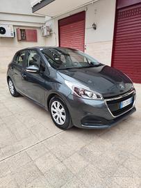 Peugeot 208 1.6 Diesel 75 5 porte Allure