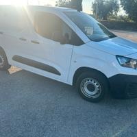 Peugeot partner 1.5 diesel 3 posti full optional