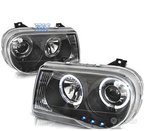 FARI CHRYSLER 300C 05-10 ANGEL EYES LED NERI