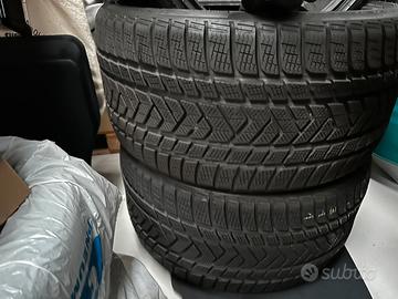 Pirelli Sottozero 3 Invernali 21” 245/35 285/30