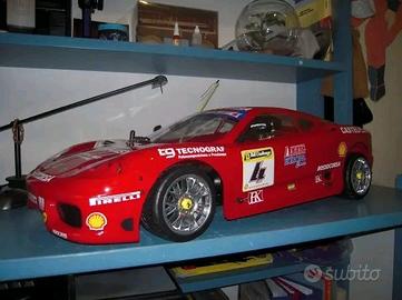 Modellino a motore macchina Ferrari F 360 challeng