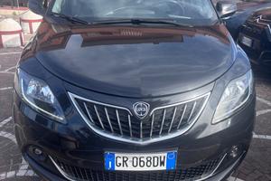Lancia Ypsilon 1.0 FireFly 5 porte S&S Hybrid Gold