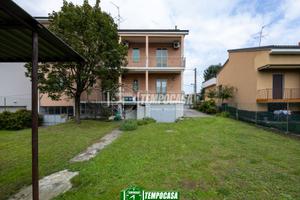 Villa Bifamiliare a Trezzo sull'Adda 10 locali