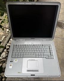 Portatili 5 PC  più materiale vario come da foto