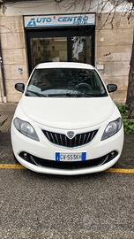 Lancia Ypsilon 1.0 2024 Platinum
