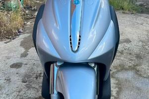 Beverly Piaggio 500